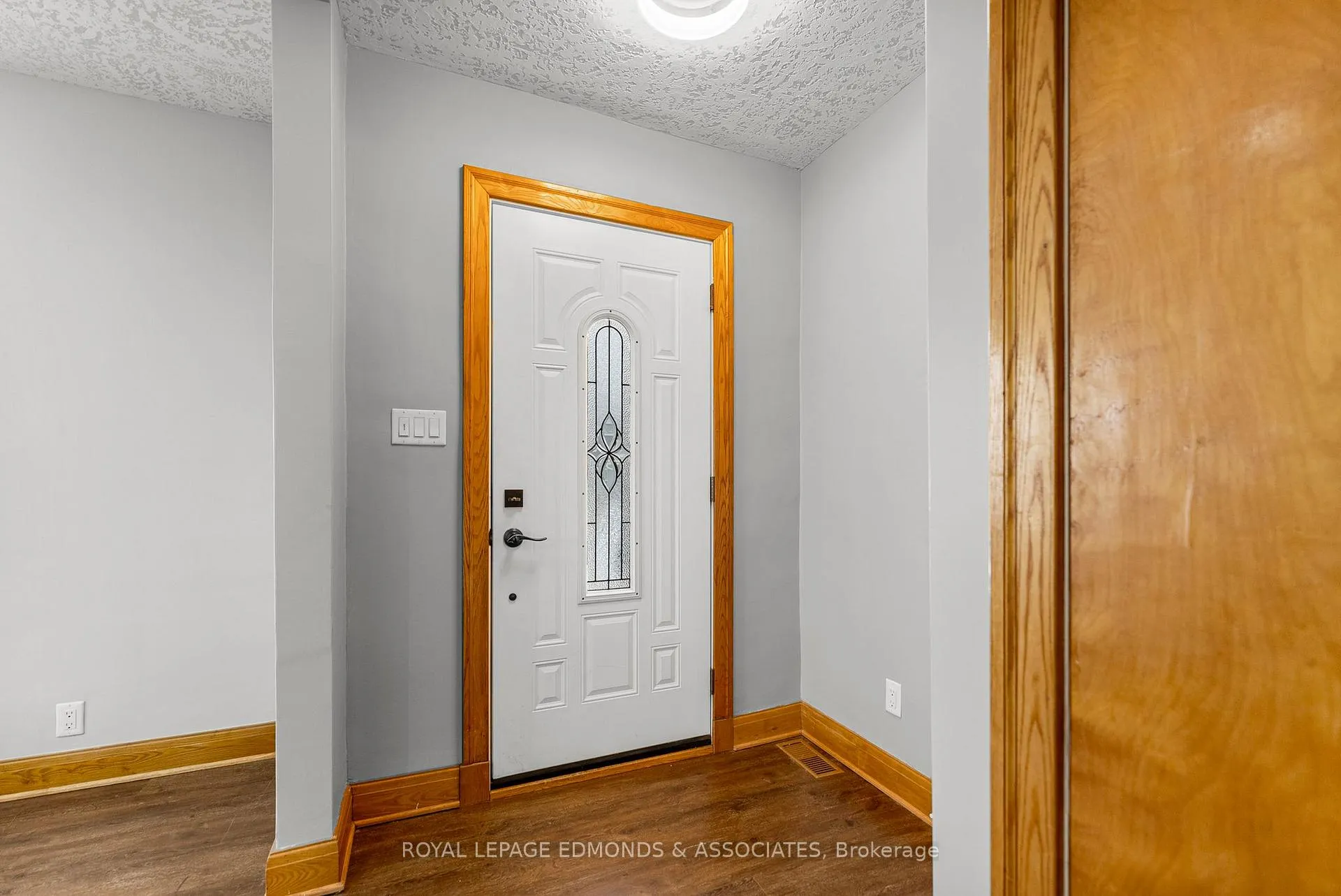 Photo 5 of 87 Dickson Street, Pembroke — HOMEH