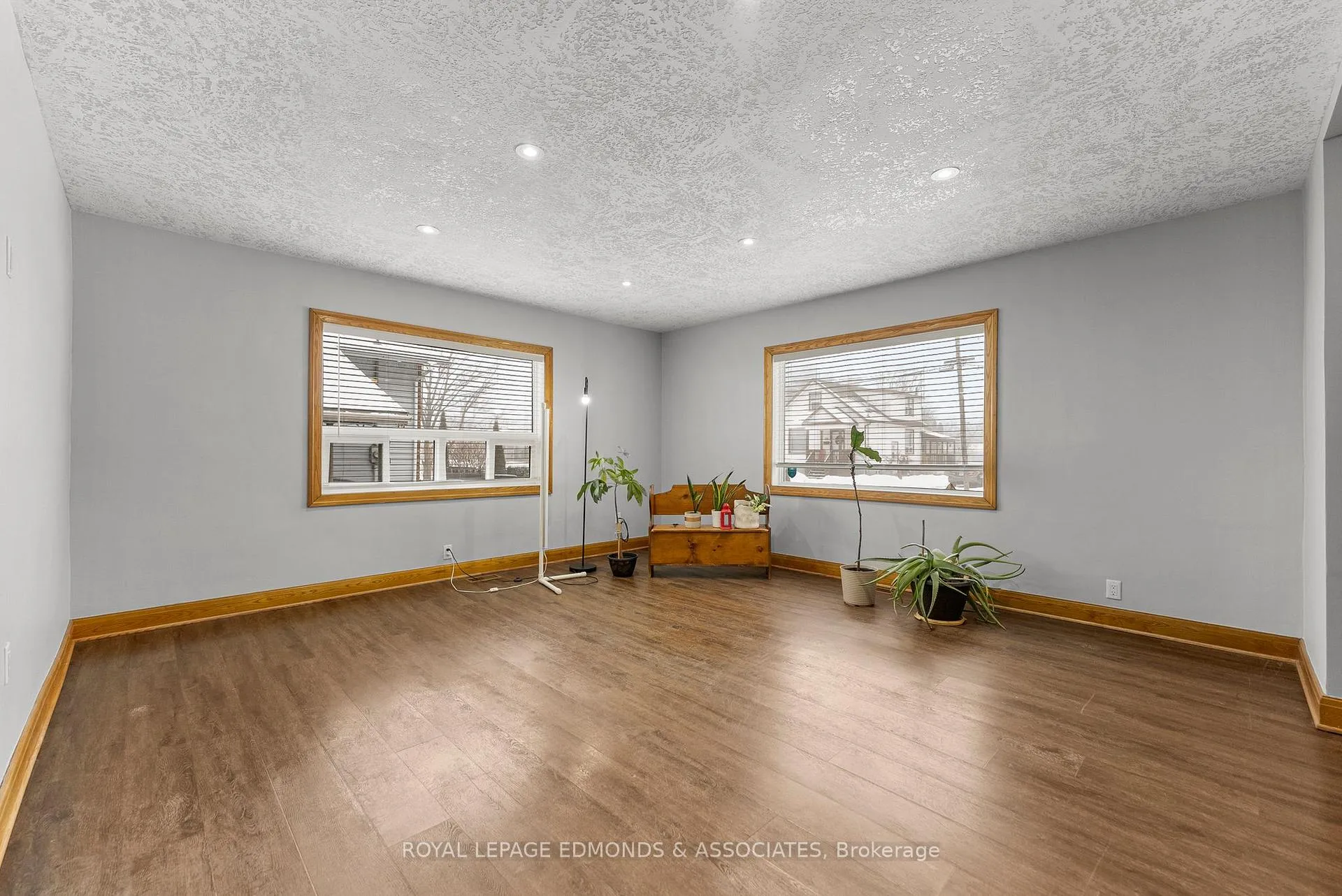Photo 8 of 87 Dickson Street, Pembroke — HOMEH
