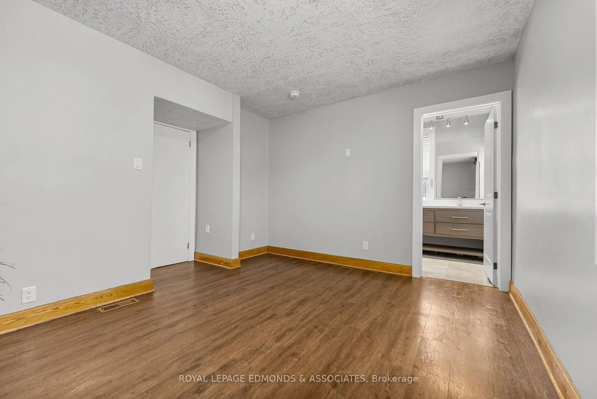 Photo 15 of 87 Dickson Street, Pembroke — HOMEH