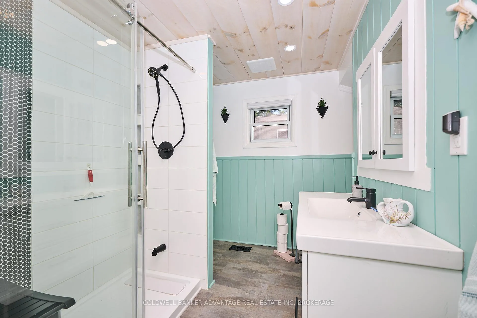 Photo 29 of 10572 Lakeshore Road, Wainfleet, Lakeshore — HOMEH