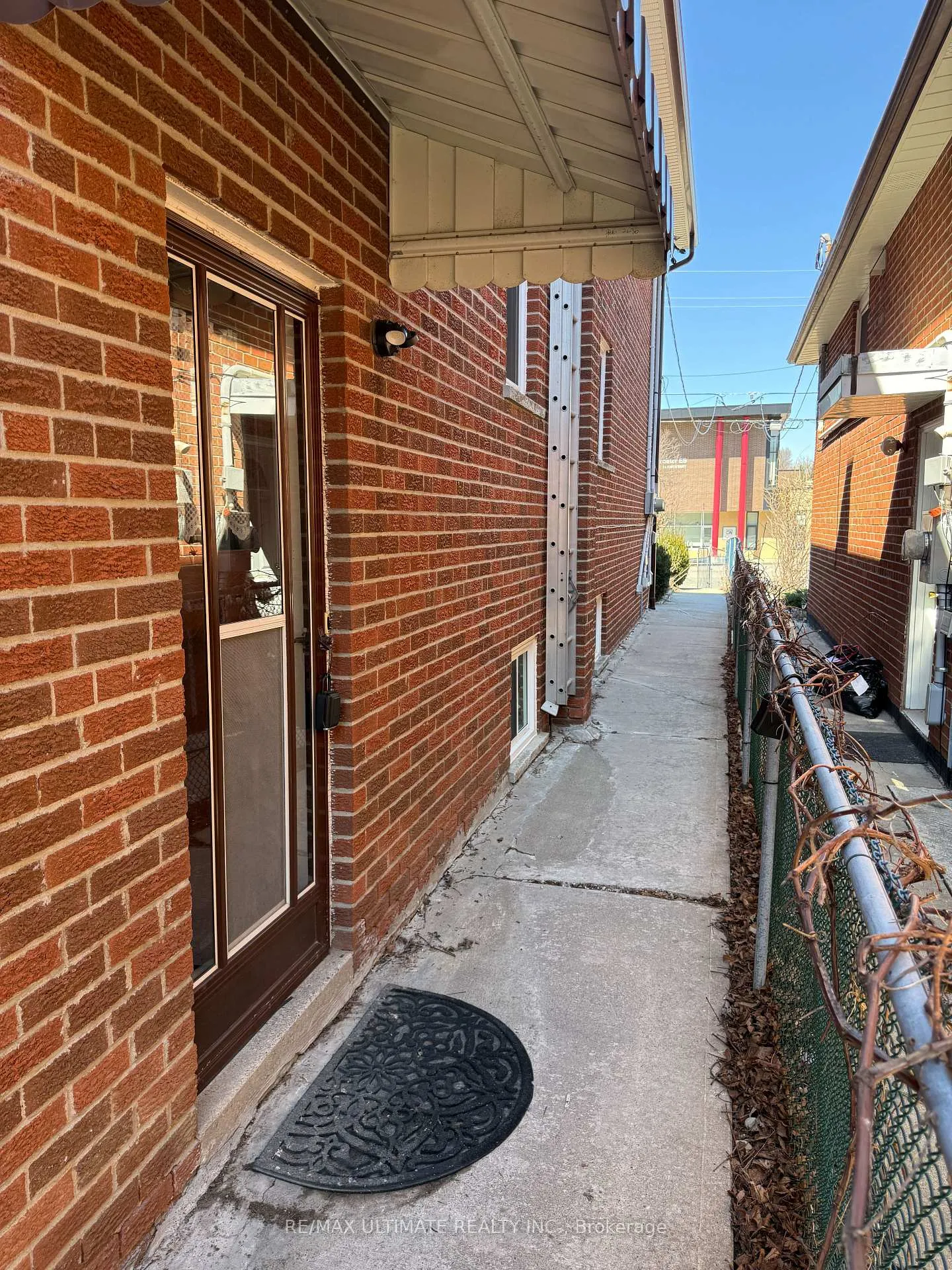 Photo 7 of Unit Main, 43 Chapman Avenue, Toronto, O'Connor-Parkview — HOMEH