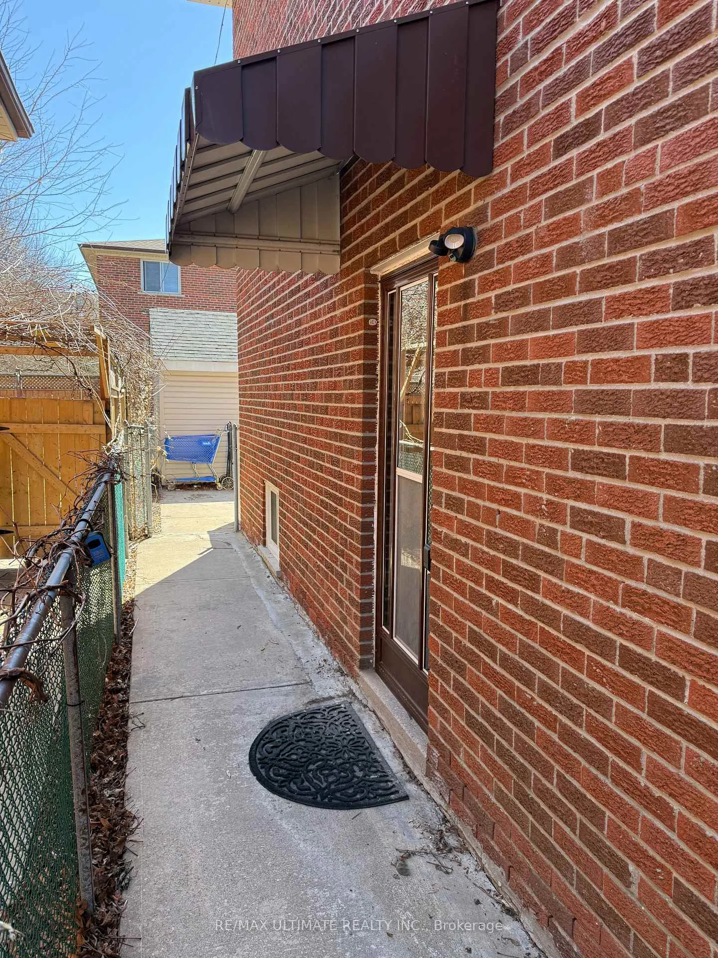 Photo 8 of Unit Main, 43 Chapman Avenue, Toronto, O'Connor-Parkview — HOMEH