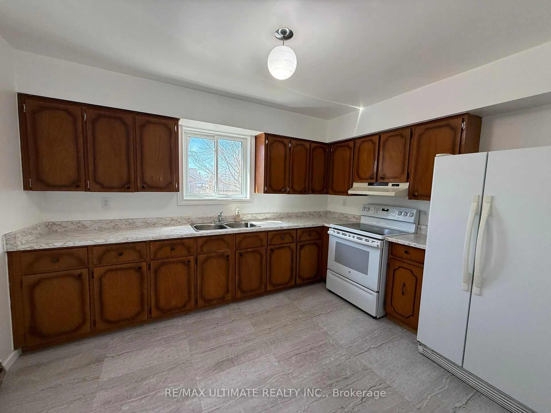 Photo 13 of Unit Main, 43 Chapman Avenue, Toronto, O'Connor-Parkview — HOMEH