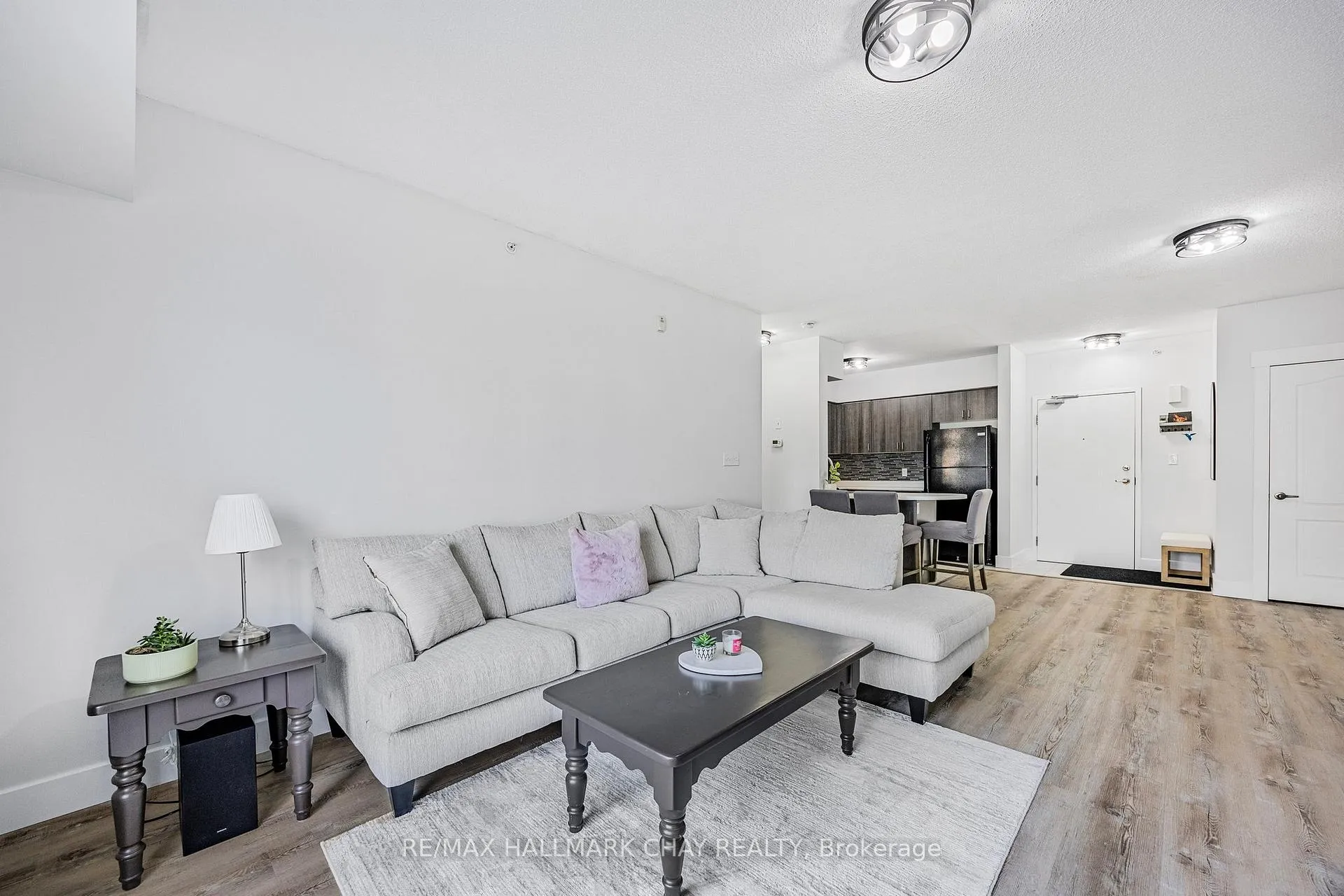 Photo 9 of Unit 409, 41 Ferndale Drive S, Barrie, Ardagh — HOMEH