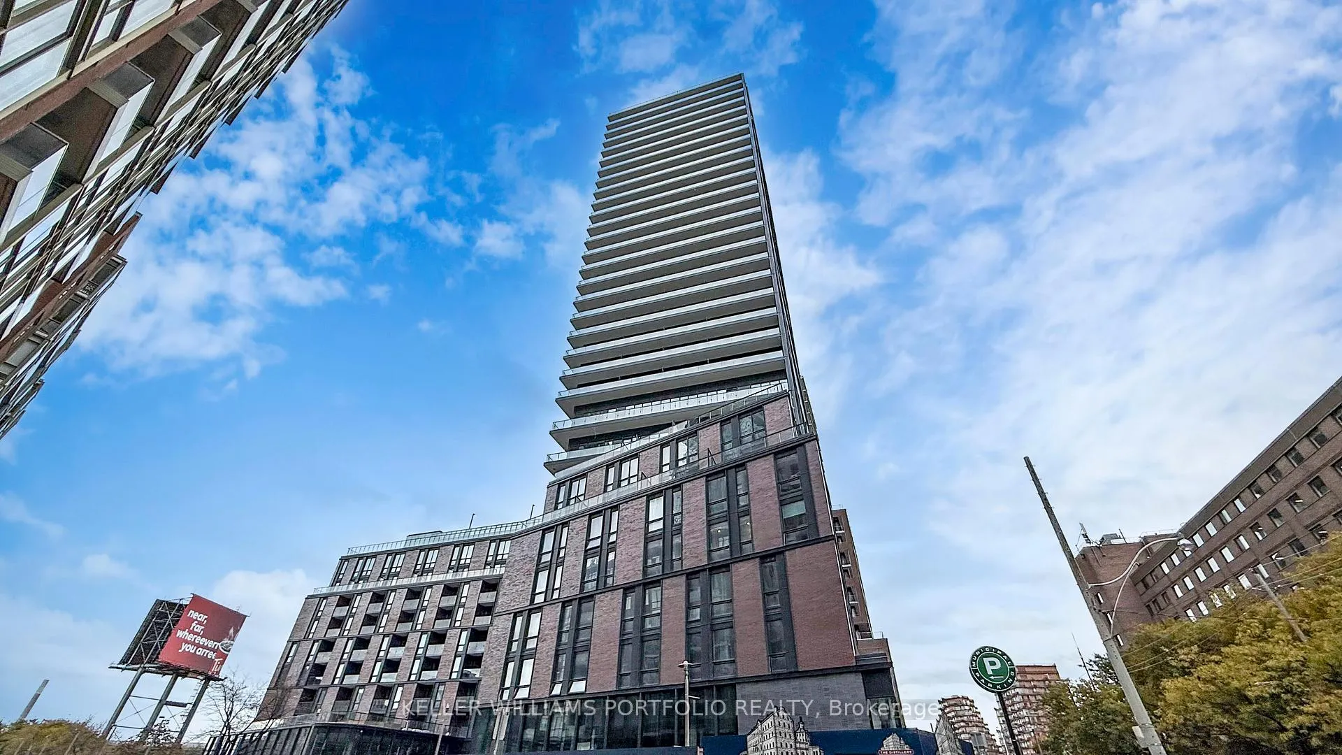 Front of Unit 616, 35 Parliament Street