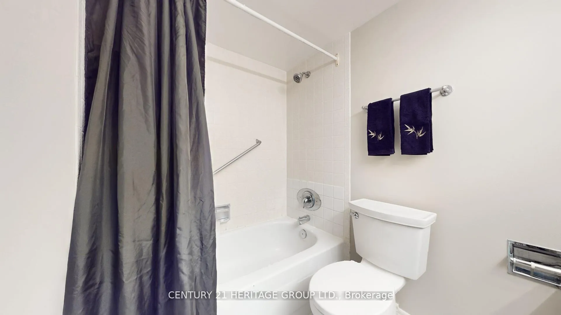 Photo 17 of Unit PH7, 7811 Yonge Street, Markham, Thornhill — HOMEH