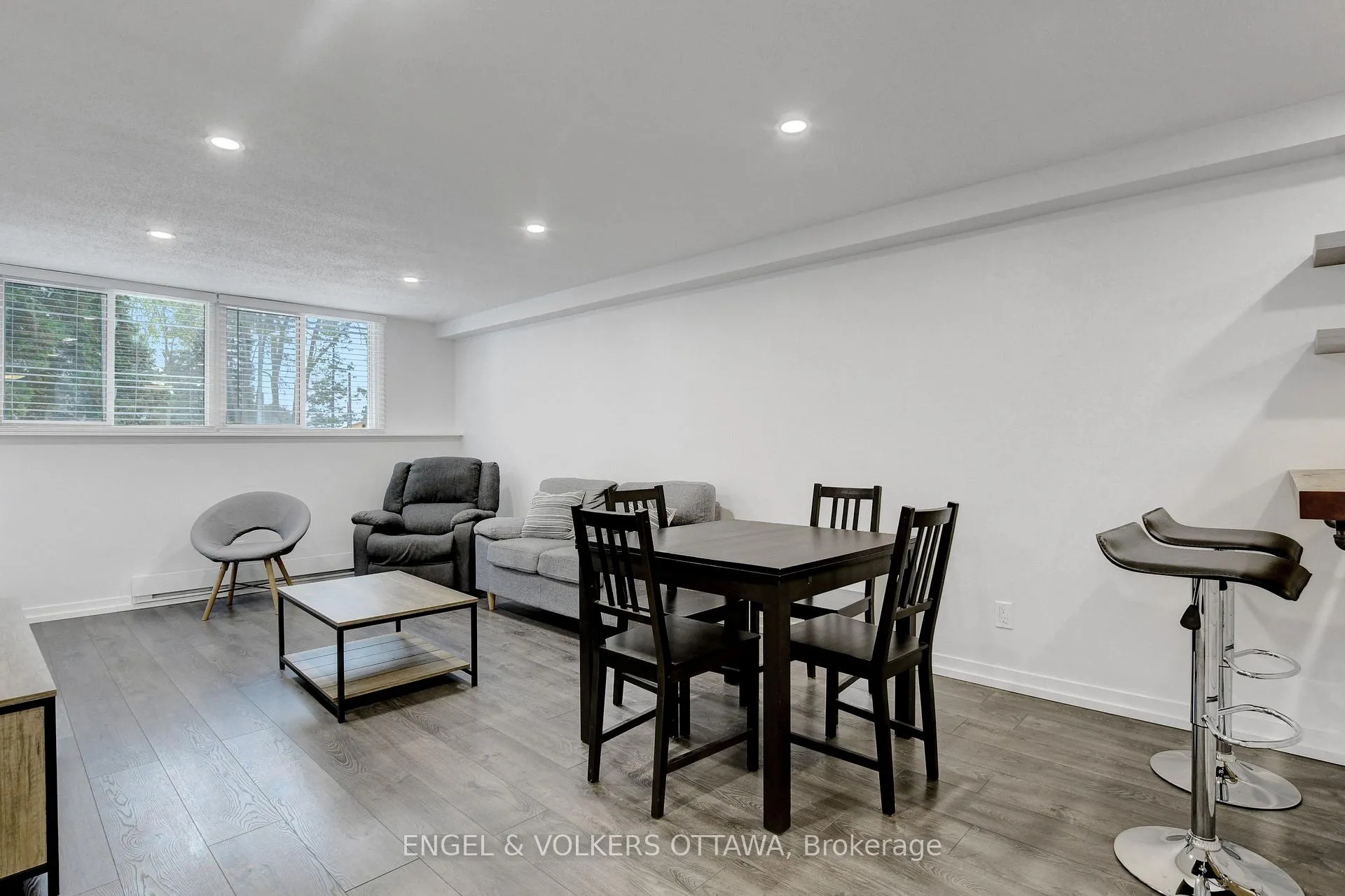 Photo 6 of Unit 112, 6532 Bilberry Drive, Ottawa, Orleans Wood — HOMEH