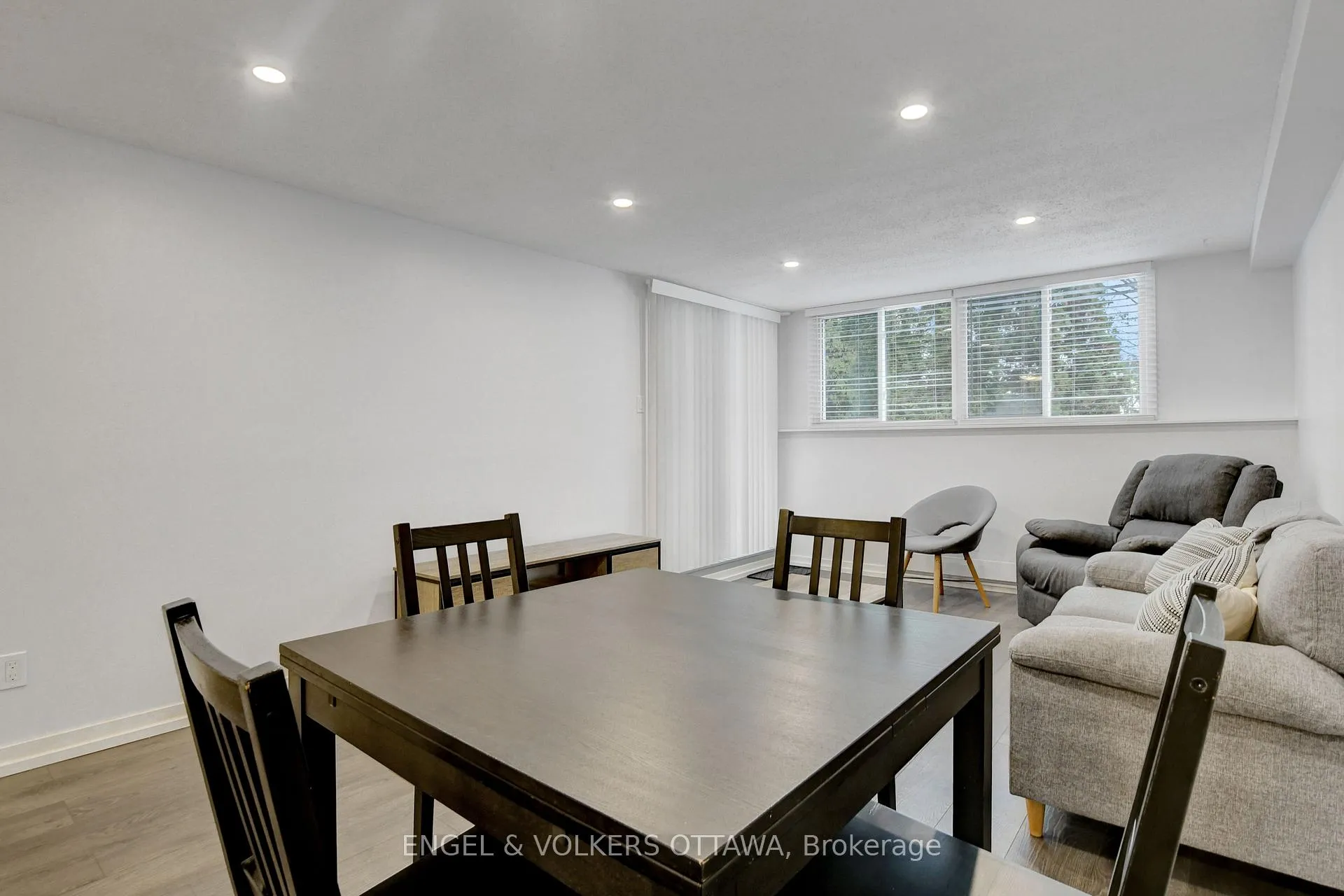 Photo 8 of Unit 112, 6532 Bilberry Drive, Ottawa, Orleans Wood — HOMEH