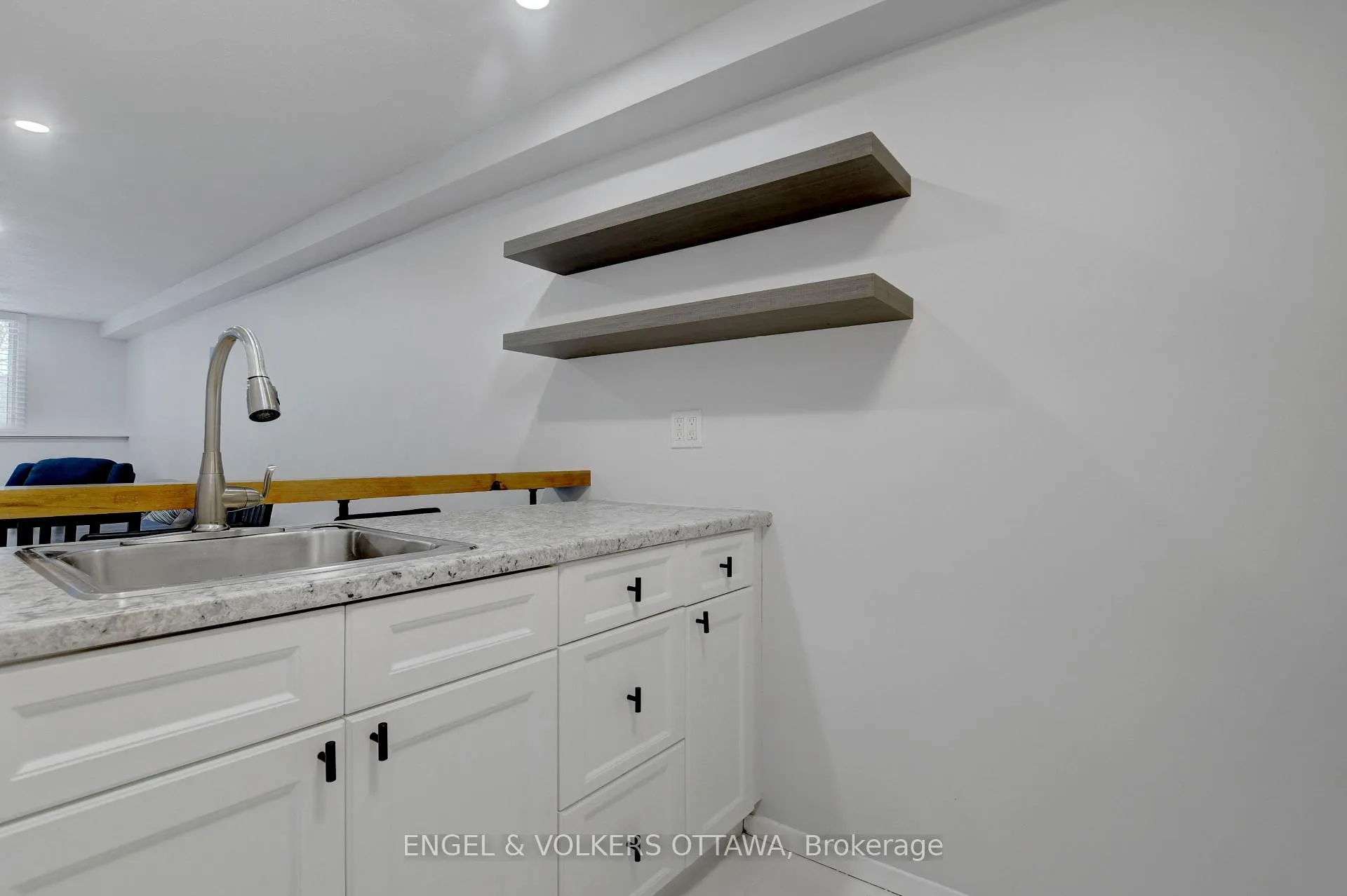 Photo 13 of Unit 112, 6532 Bilberry Drive, Ottawa, Orleans Wood — HOMEH