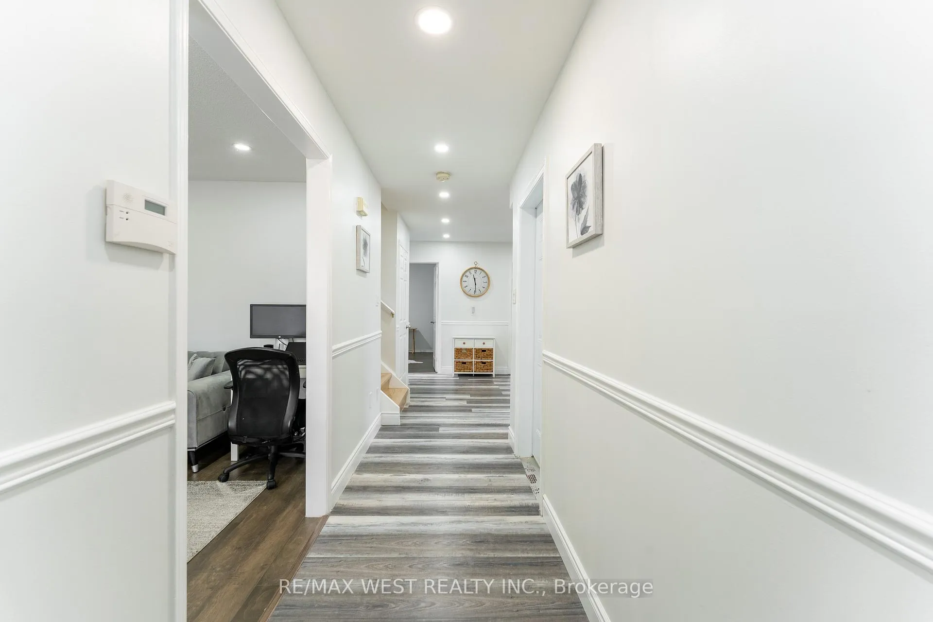 Photo 4 of 721 Acadia Drive, Hamilton, Butler — HOMEH