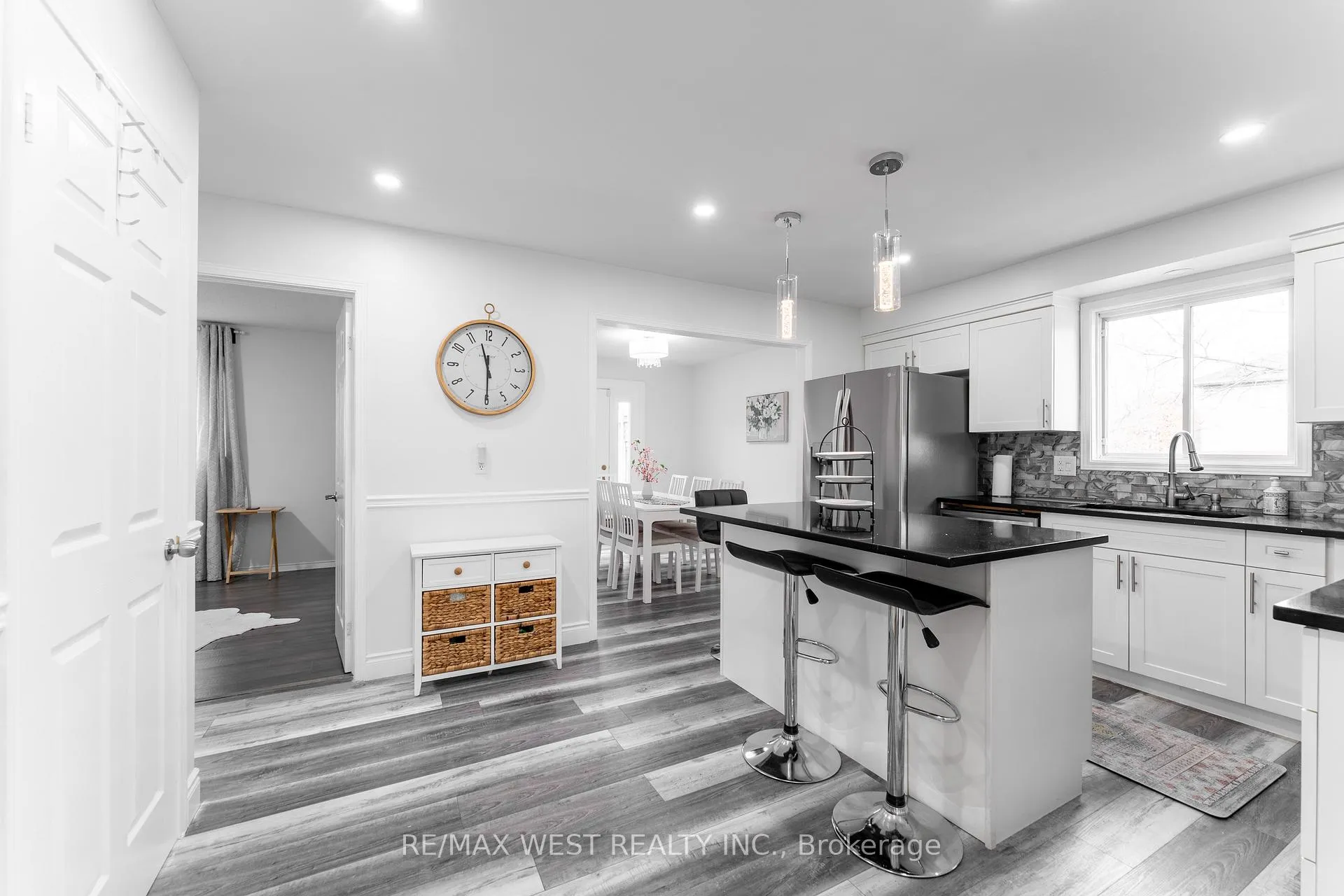 Photo 7 of 721 Acadia Drive, Hamilton, Butler — HOMEH