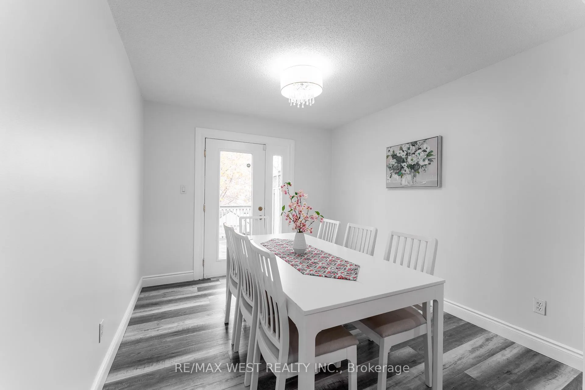 Photo 9 of 721 Acadia Drive, Hamilton, Butler — HOMEH