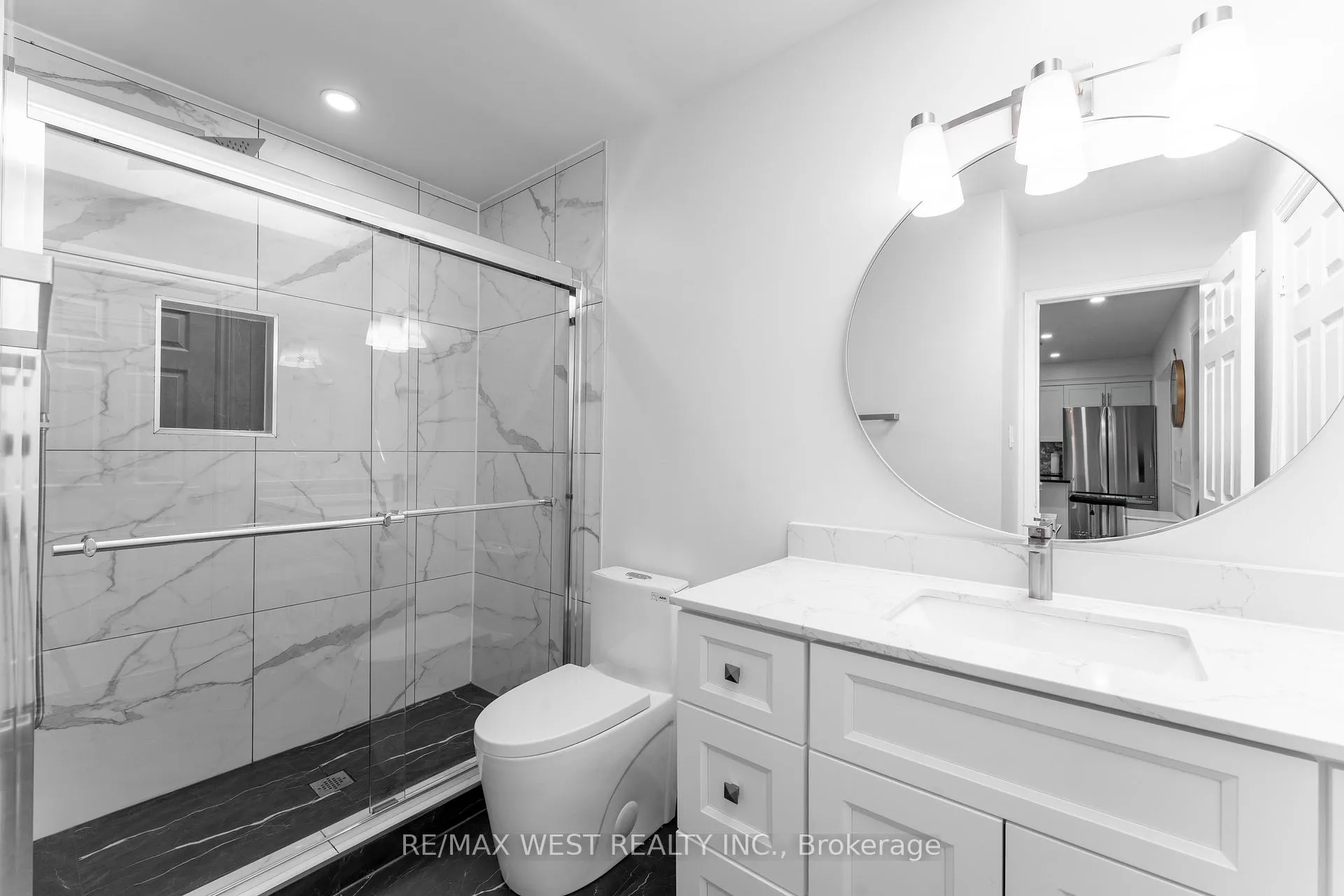 Photo 11 of 721 Acadia Drive, Hamilton, Butler — HOMEH