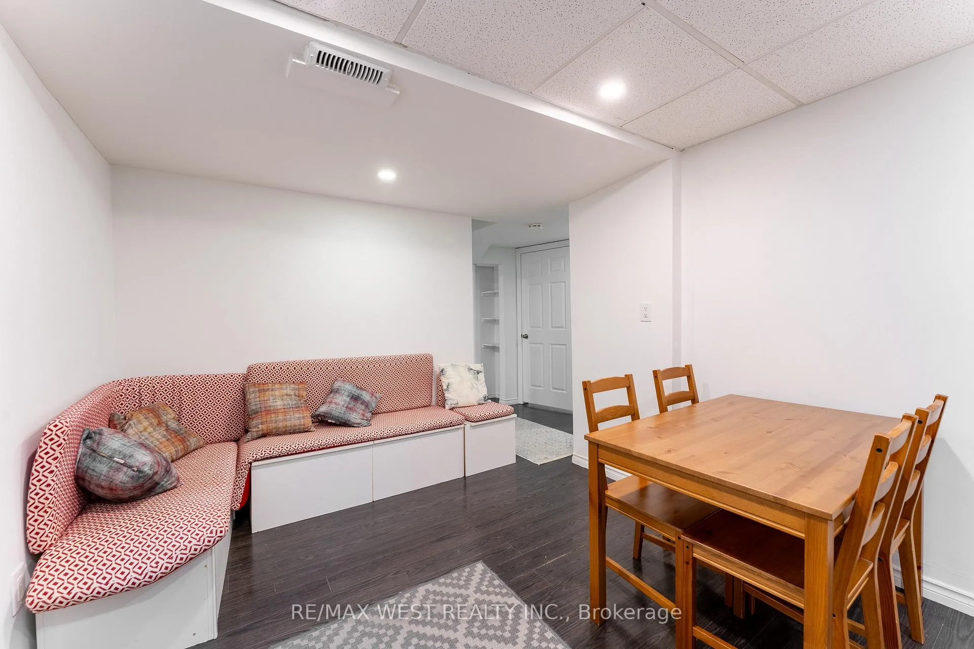 Photo 28 of 721 Acadia Drive, Hamilton, Butler — HOMEH