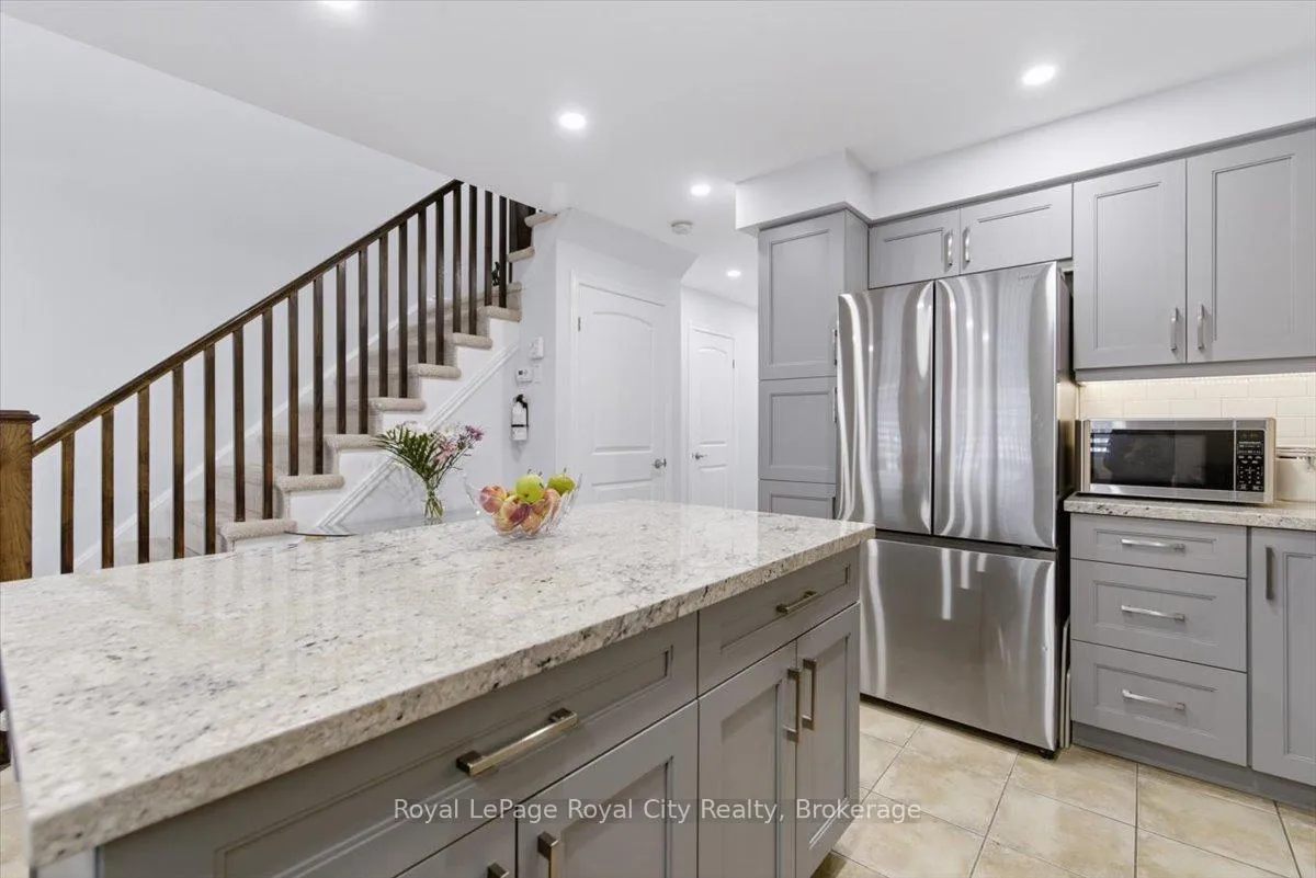 Photo 12 of Unit 21, 17 Katemore Drive, Guelph, Pineridge/Westminster Woods — HOMEH
