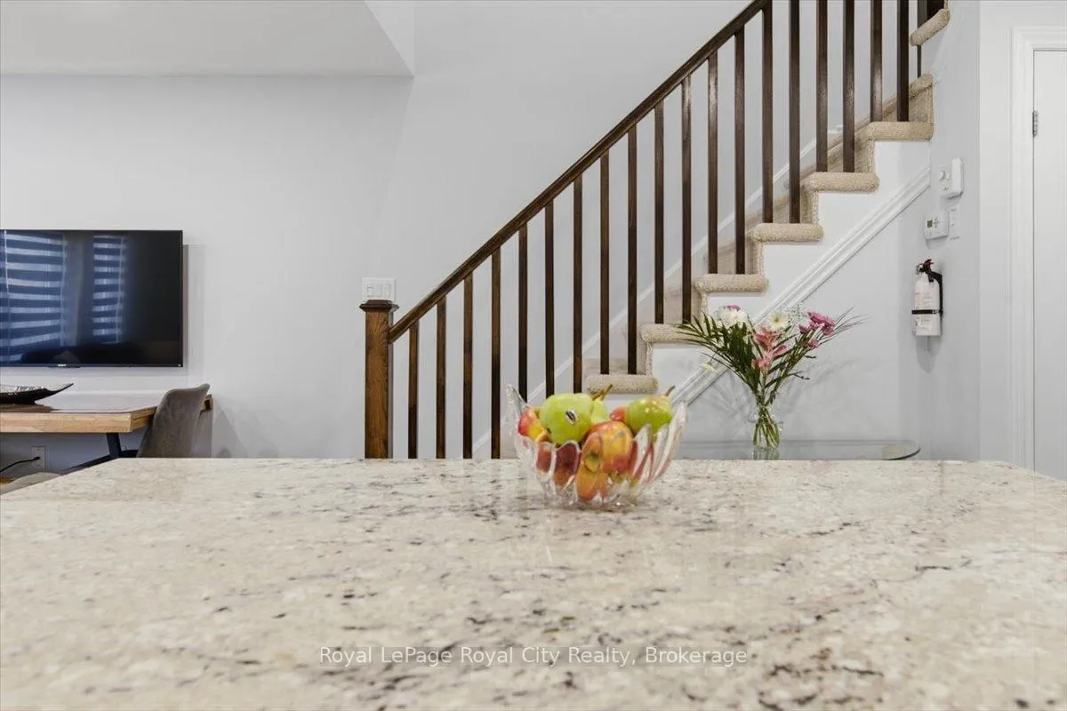 Photo 13 of Unit 21, 17 Katemore Drive, Guelph, Pineridge/Westminster Woods — HOMEH