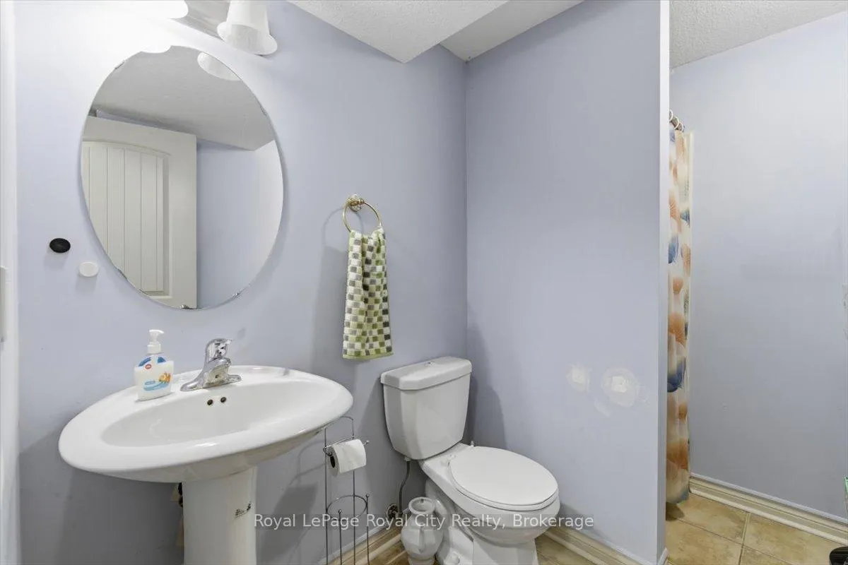 Photo 32 of Unit 21, 17 Katemore Drive, Guelph, Pineridge/Westminster Woods — HOMEH