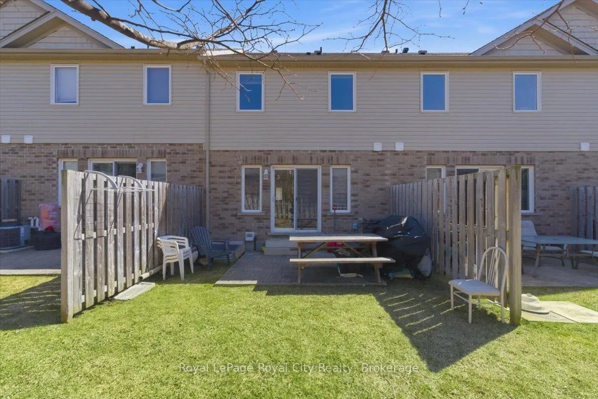 Photo 36 of Unit 21, 17 Katemore Drive, Guelph, Pineridge/Westminster Woods — HOMEH