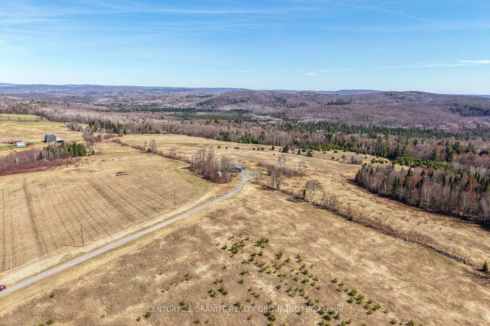 Photo 26 of 824 East Road Loop, Hastings Highlands, Monteagle Ward — HOMEH
