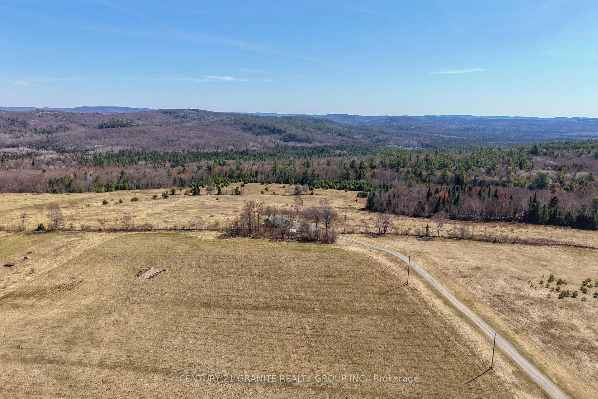 Photo 27 of 824 East Road Loop, Hastings Highlands, Monteagle Ward — HOMEH