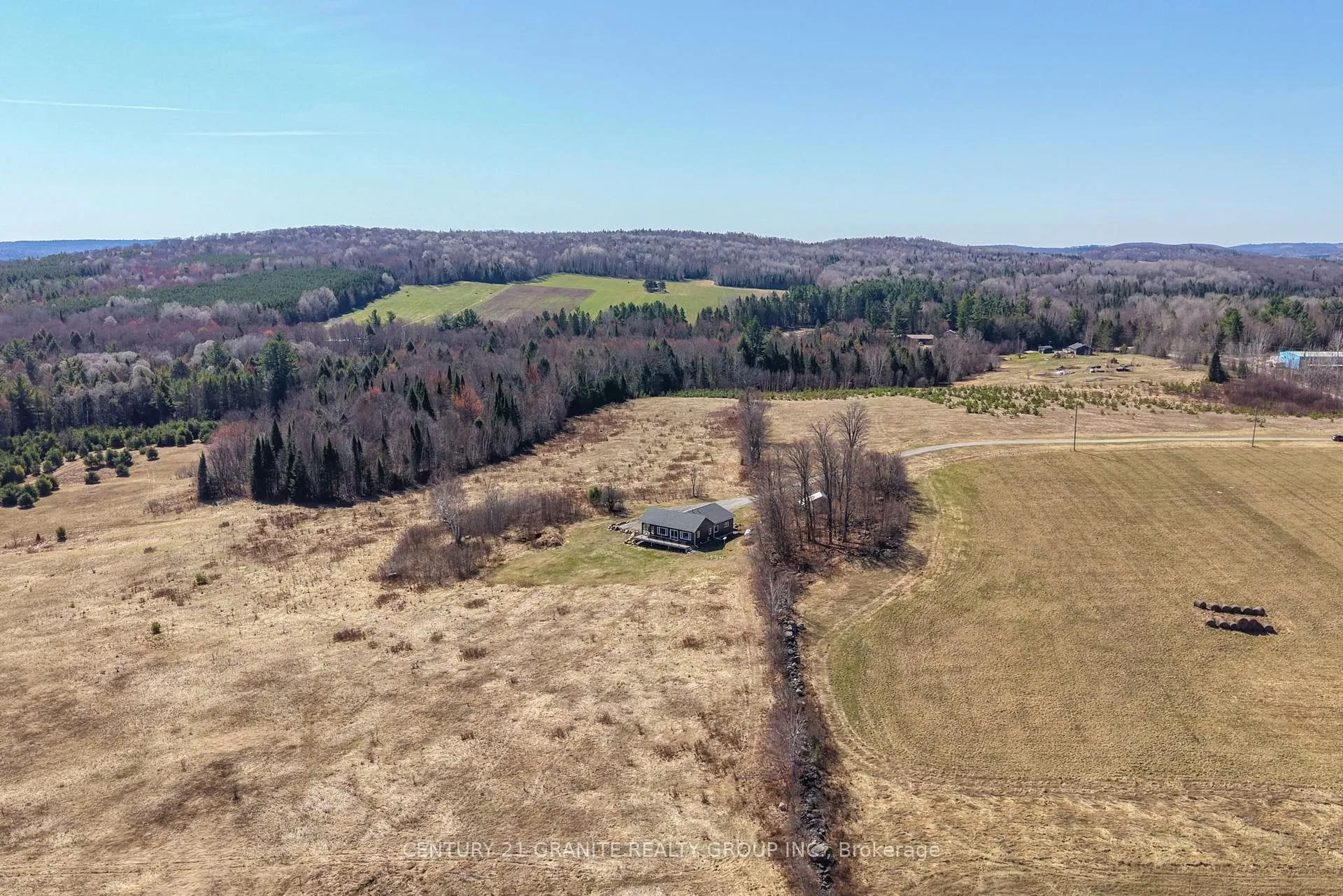 Photo 29 of 824 East Road Loop, Hastings Highlands, Monteagle Ward — HOMEH