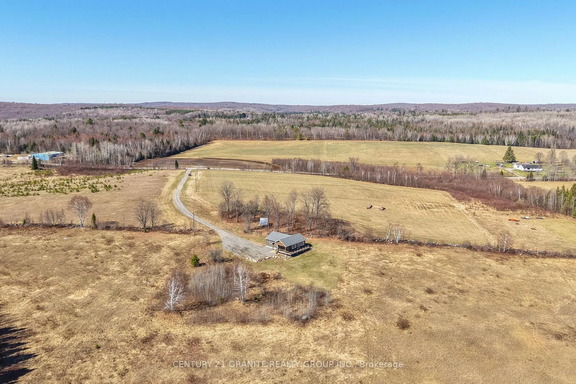 Photo 30 of 824 East Road Loop, Hastings Highlands, Monteagle Ward — HOMEH