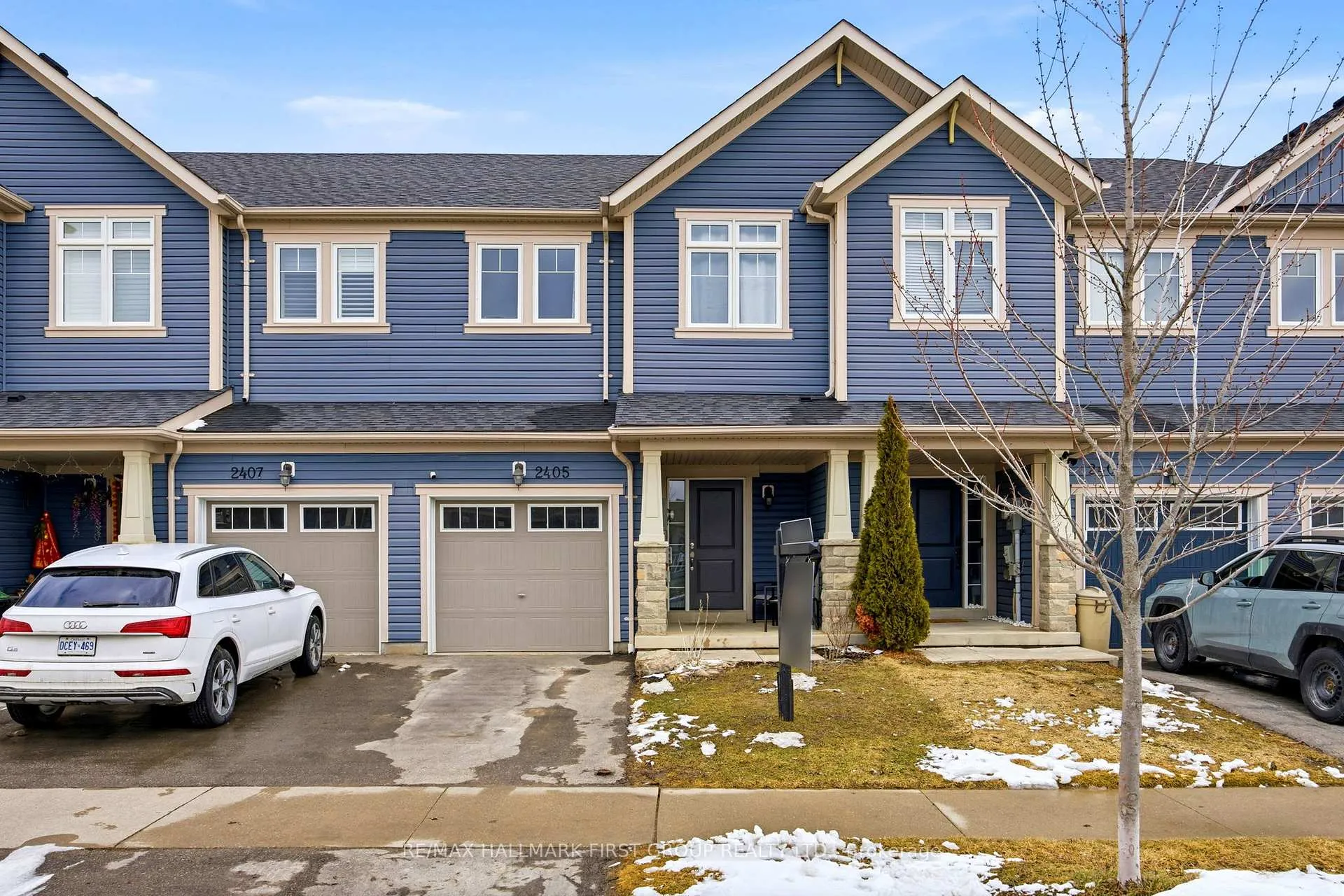 Front of 2405 Hill Rise Street