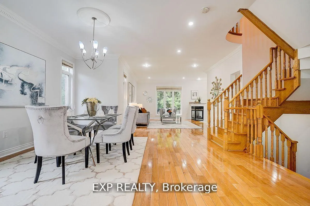 Photo 4 of 12 Tormina Court, Markham, Milliken Mills East — HOMEH