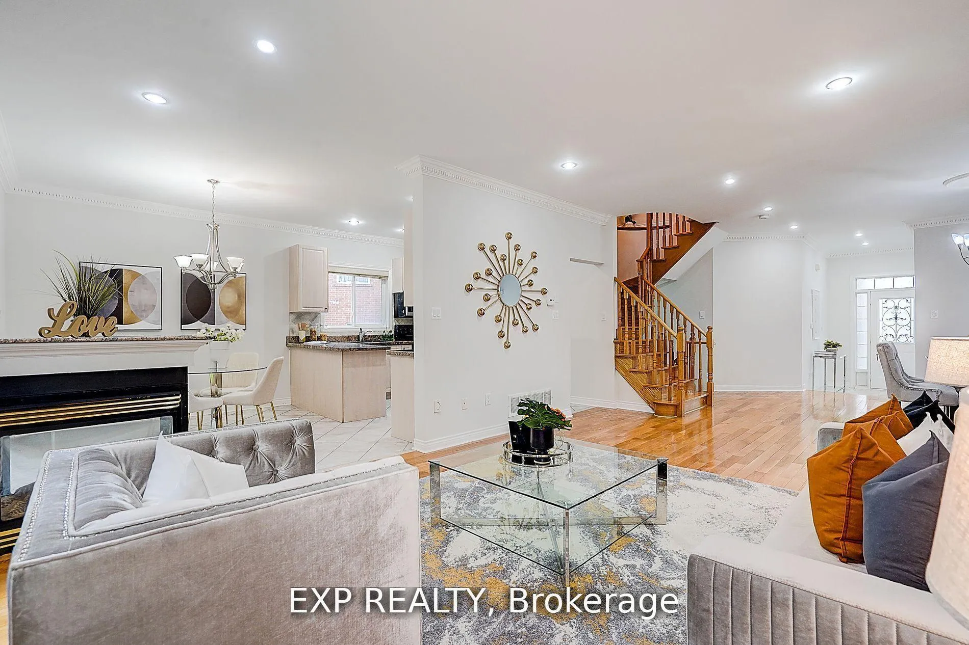 Photo 7 of 12 Tormina Court, Markham, Milliken Mills East — HOMEH