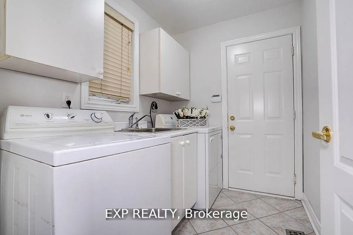 Photo 13 of 12 Tormina Court, Markham, Milliken Mills East — HOMEH