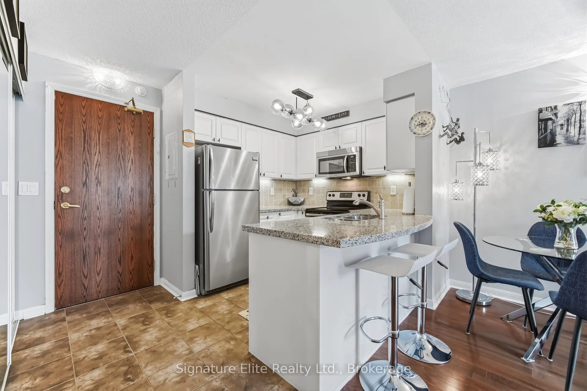 Photo 3 of Unit 116, 65 Via Rosedale Way, Brampton, Sandringham-Wellington — HOMEH