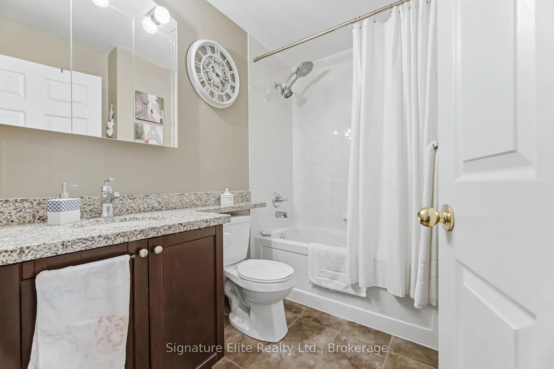 Photo 10 of Unit 116, 65 Via Rosedale Way, Brampton, Sandringham-Wellington — HOMEH