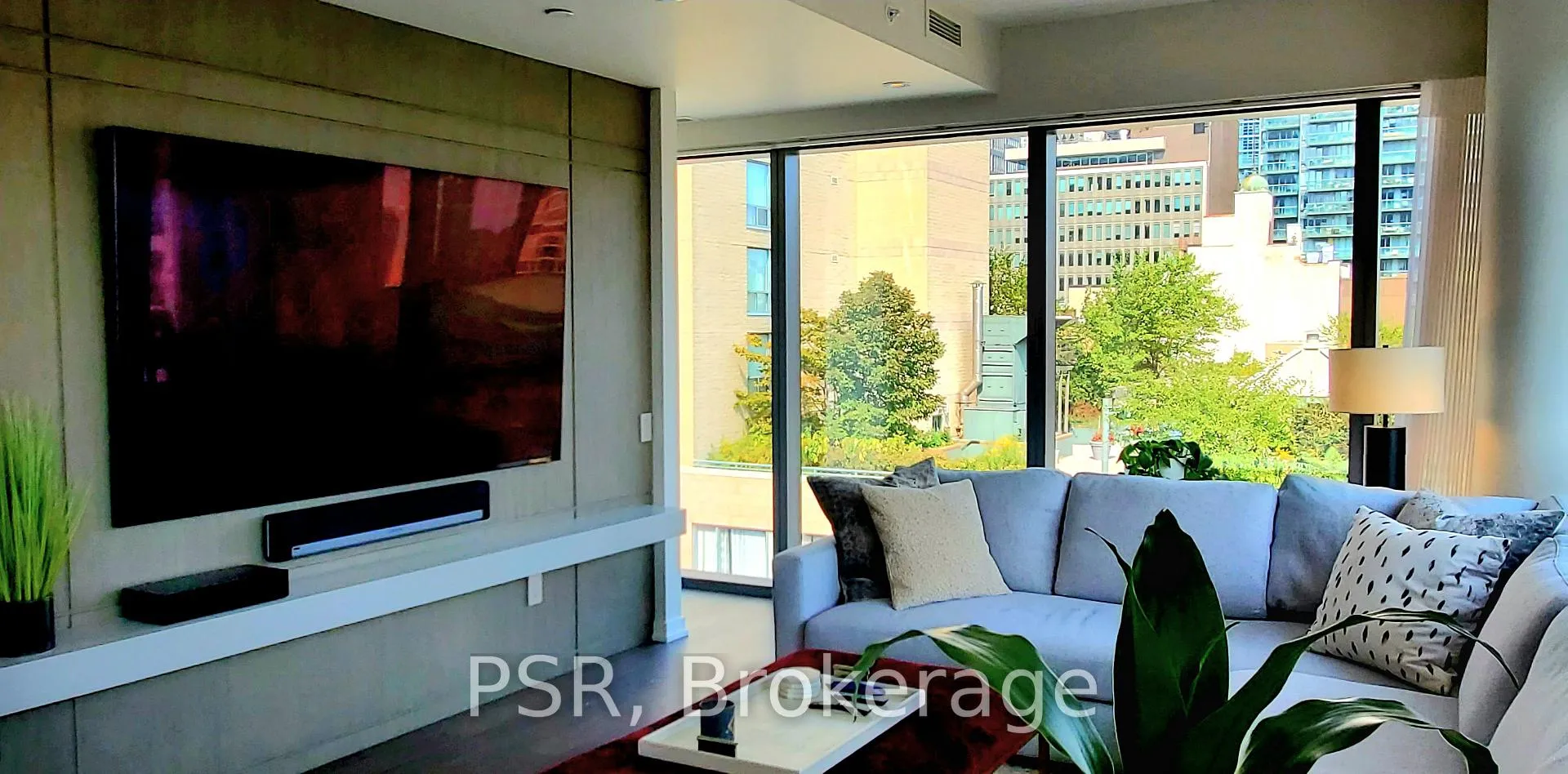 Photo 4 of Unit 902, 60 Colborne Street, Toronto, Church-Yonge Corridor — HOMEH
