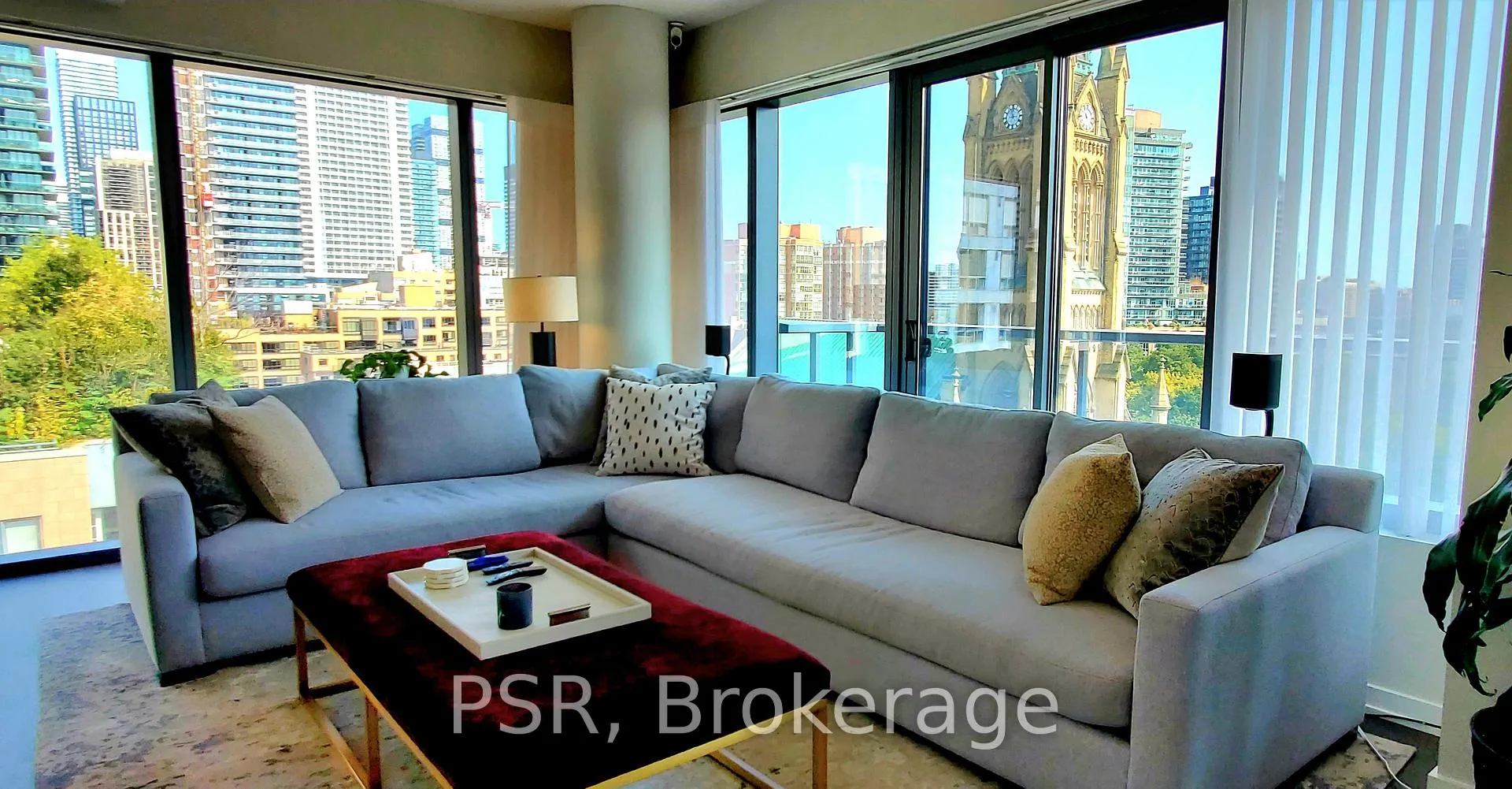 Photo 5 of Unit 902, 60 Colborne Street, Toronto, Church-Yonge Corridor — HOMEH
