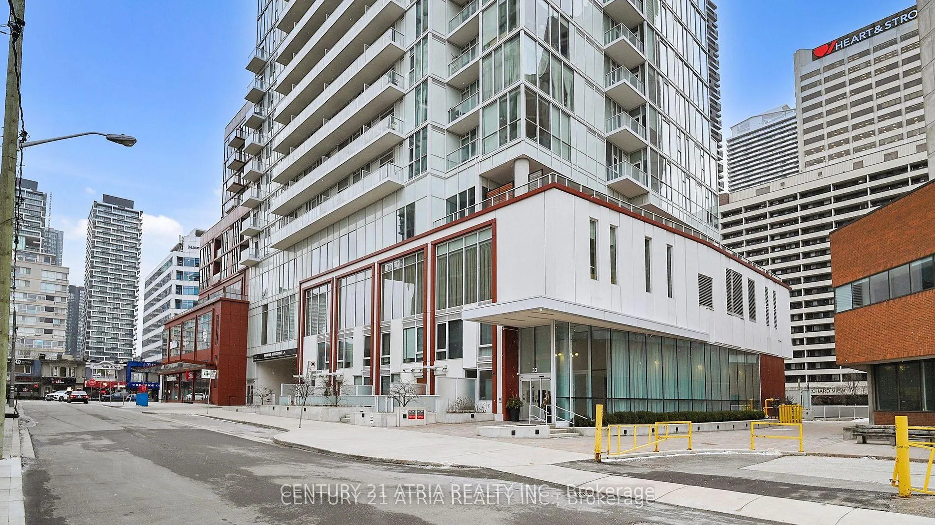 Photo 3 of Unit 405, 33 Helendale Avenue, Toronto, Yonge-Eglinton — HOMEH