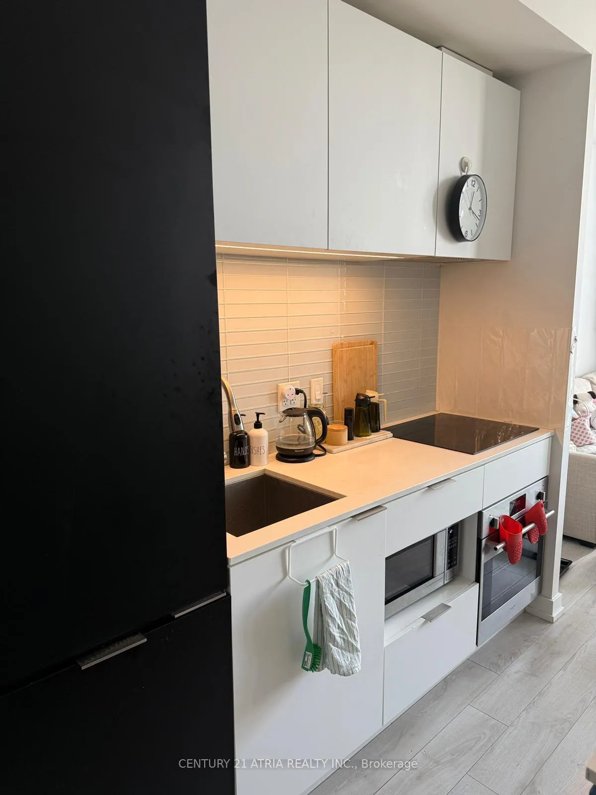 Photo 15 of Unit 405, 33 Helendale Avenue, Toronto, Yonge-Eglinton — HOMEH