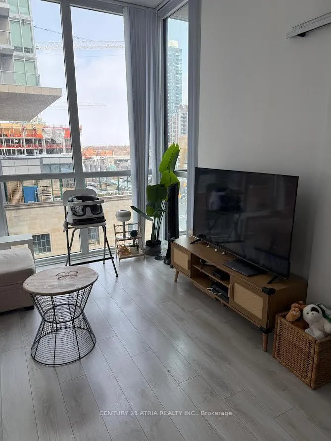Photo 18 of Unit 405, 33 Helendale Avenue, Toronto, Yonge-Eglinton — HOMEH