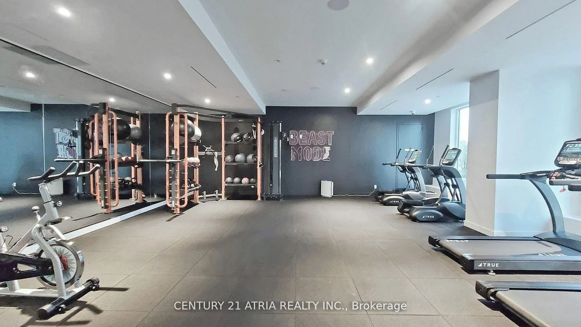 Photo 32 of Unit 405, 33 Helendale Avenue, Toronto, Yonge-Eglinton — HOMEH