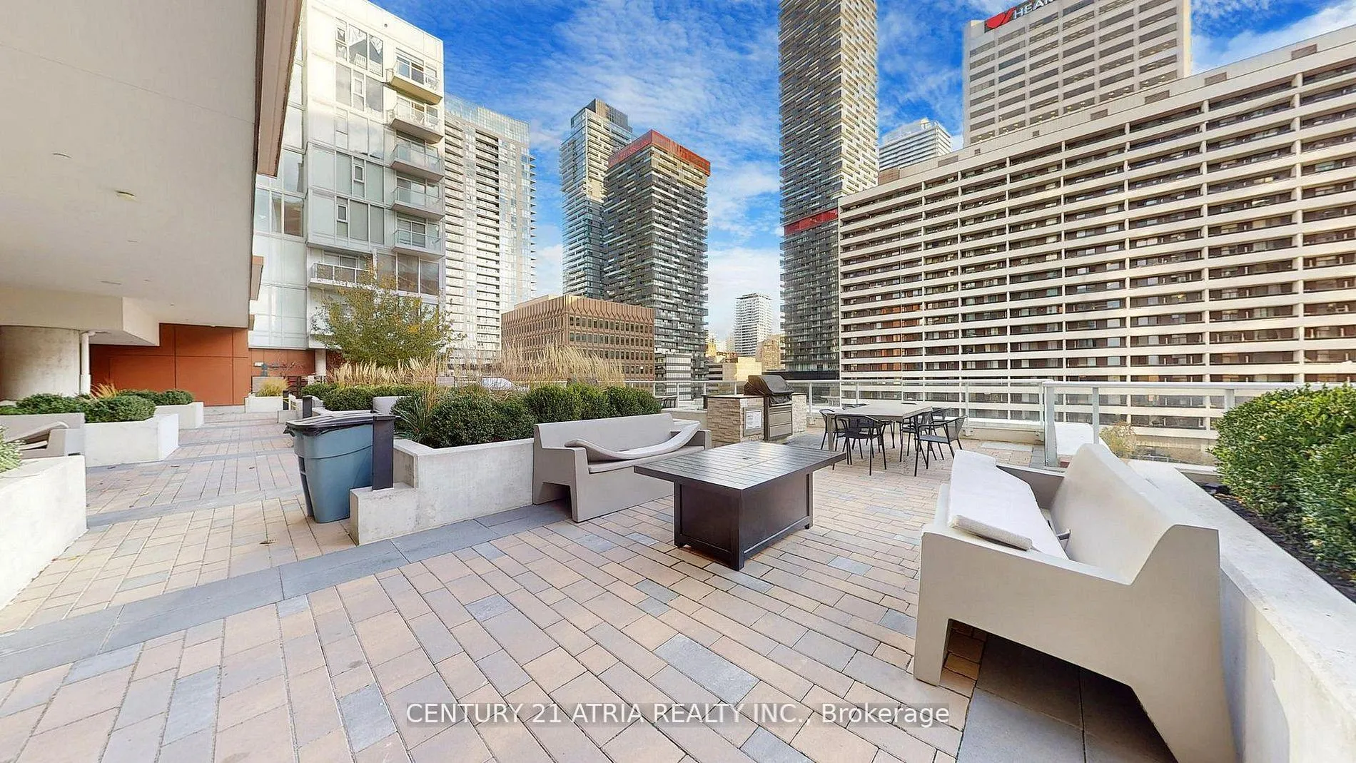 Photo 33 of Unit 405, 33 Helendale Avenue, Toronto, Yonge-Eglinton — HOMEH