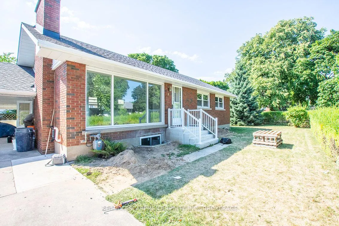 Photo 1 of Unit Main, 21 Brisbane Glen, St. Catharines, Vine/Linwell — HOMEH