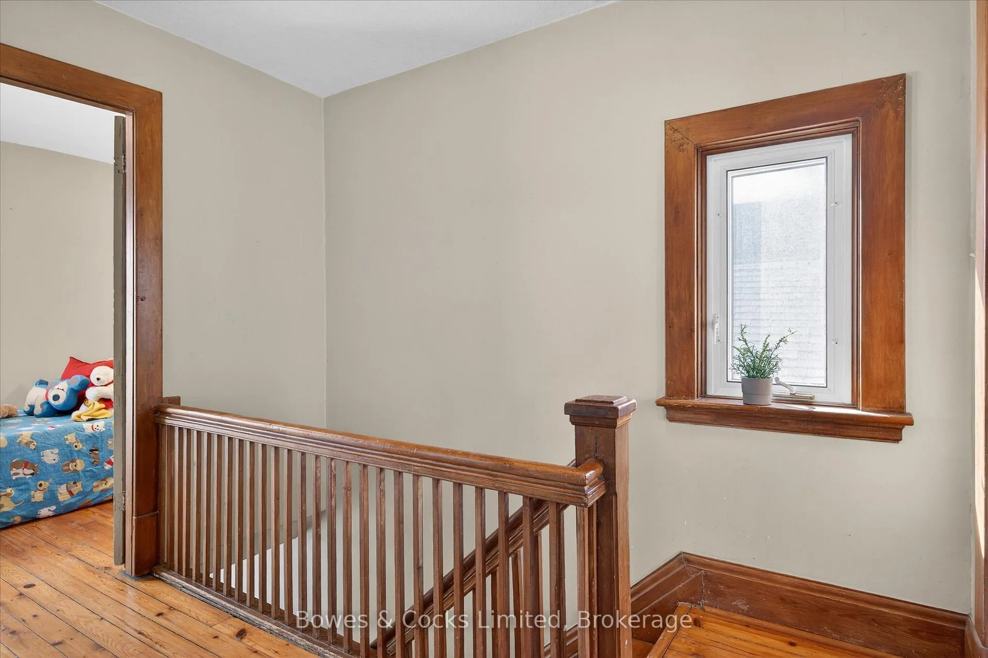 Photo 32 of 633 Downie Street, Peterborough, Town Ward 3 — HOMEH