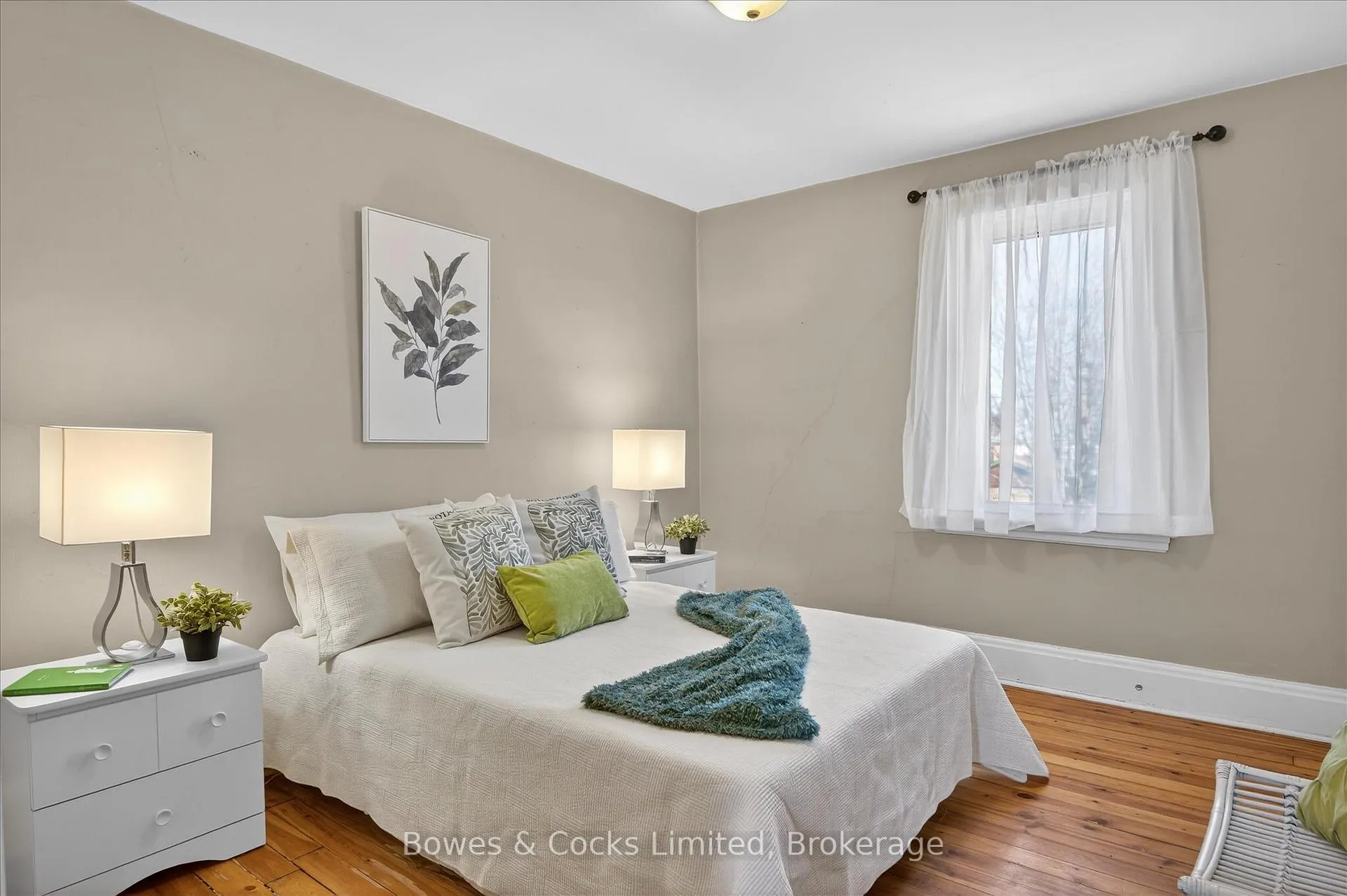 Photo 33 of 633 Downie Street, Peterborough, Town Ward 3 — HOMEH