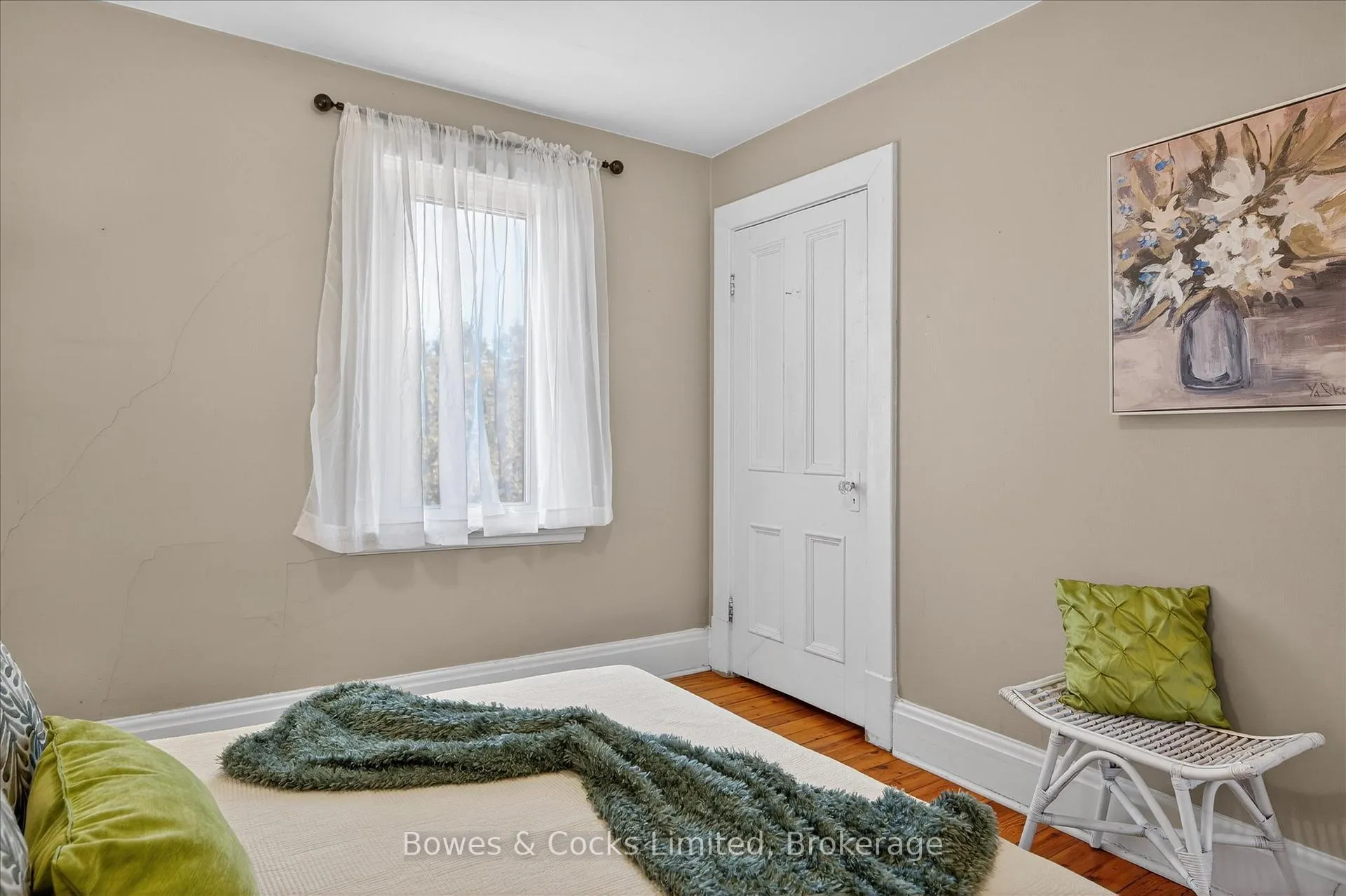 Photo 34 of 633 Downie Street, Peterborough, Town Ward 3 — HOMEH
