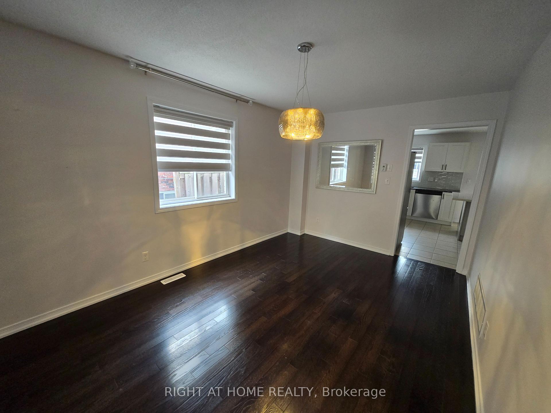 Photo 5 of 1306 Corm Street, Innisfil, Alcona — HOMEH