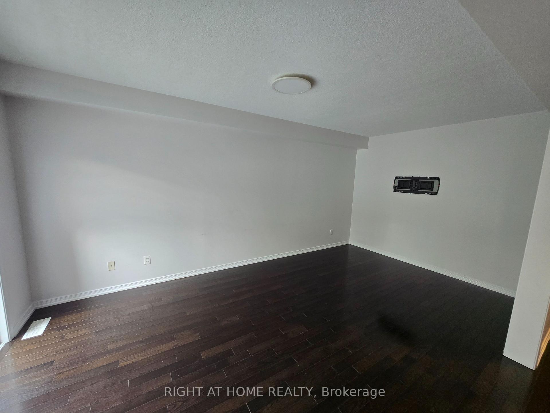 Photo 6 of 1306 Corm Street, Innisfil, Alcona — HOMEH