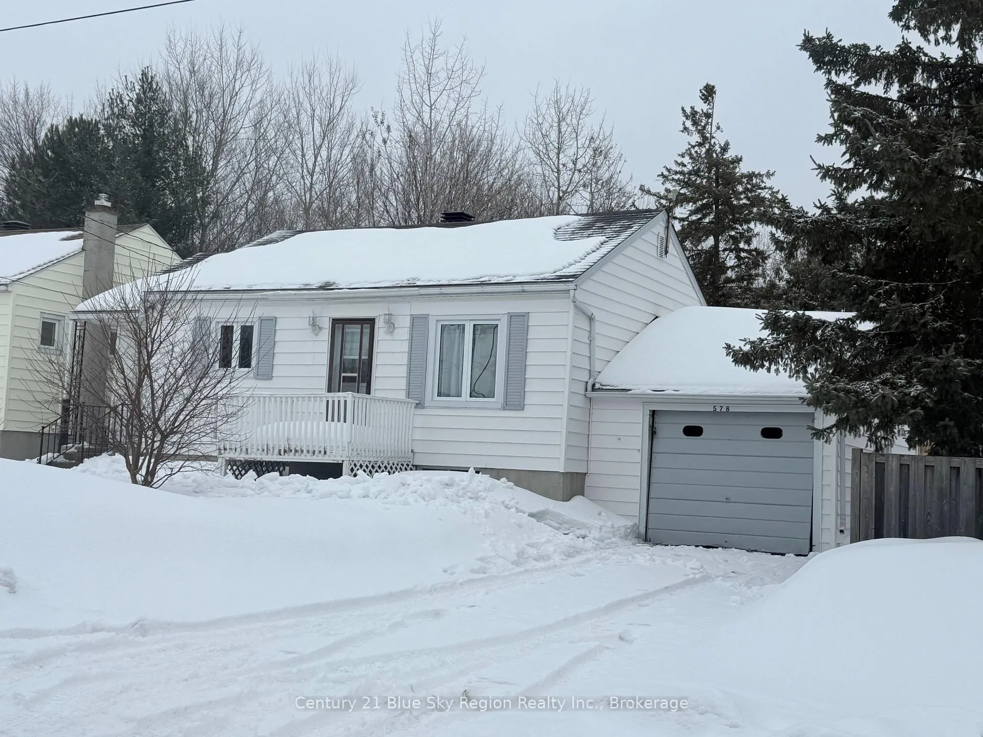 Front of 578 McPhail Street