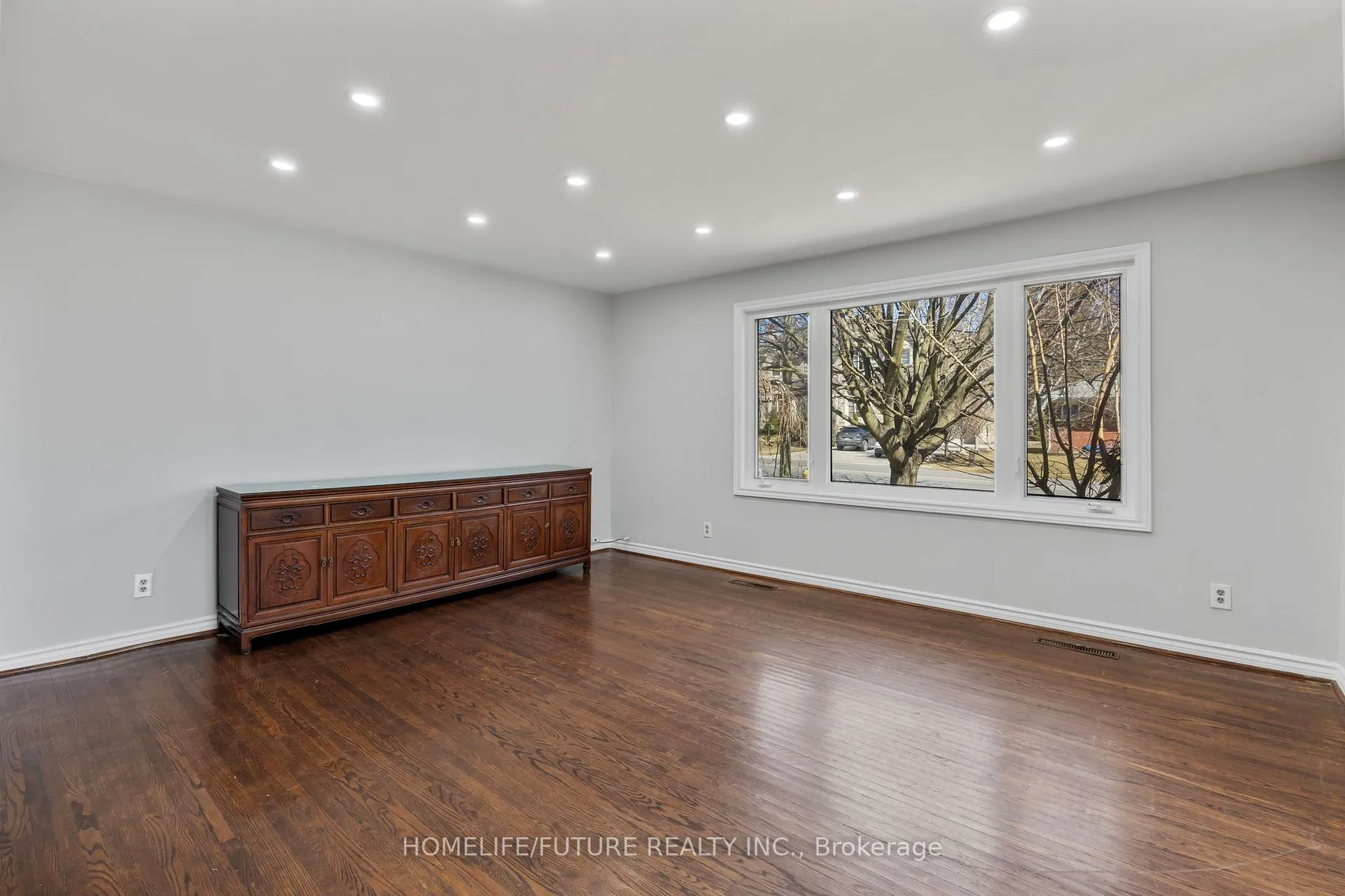 Photo 6 of 22 Hawkridge Avenue, Markham, Bullock — HOMEH
