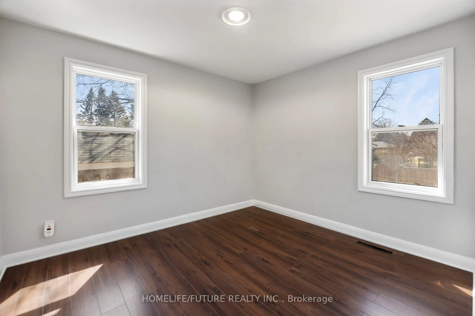 Photo 16 of 22 Hawkridge Avenue, Markham, Bullock — HOMEH