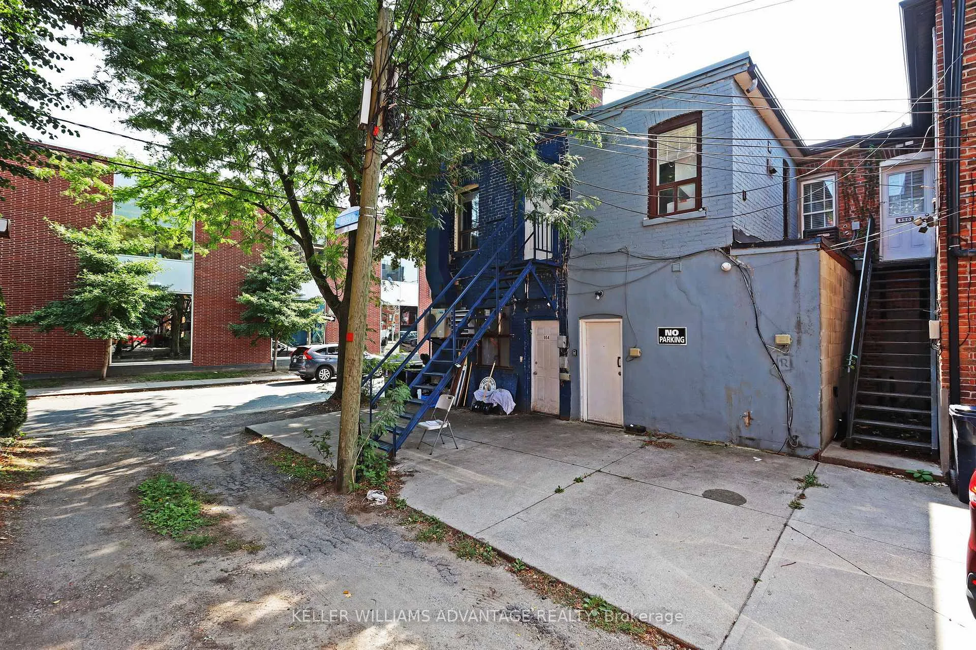 Photo 14 of 952 Queen Street E, Toronto, South Riverdale — HOMEH