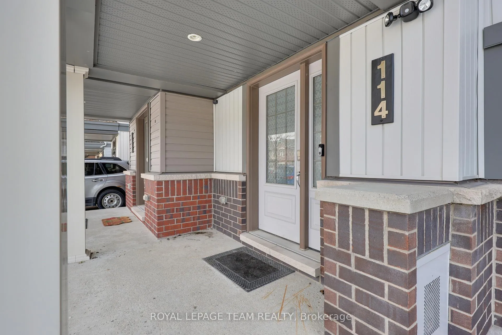 Photo 4 of 114 Sweetwater Lane, Ottawa, Kanata - Kanata Lakes/Heritage Hills — HOMEH